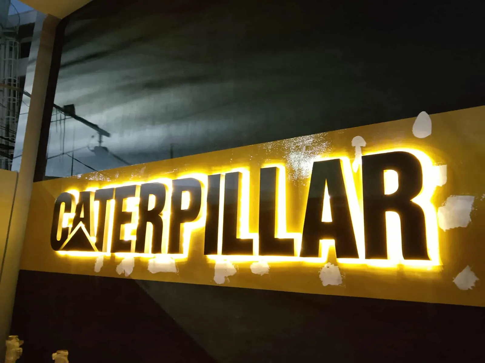 Caterpillar - Exterior halo-lit letters