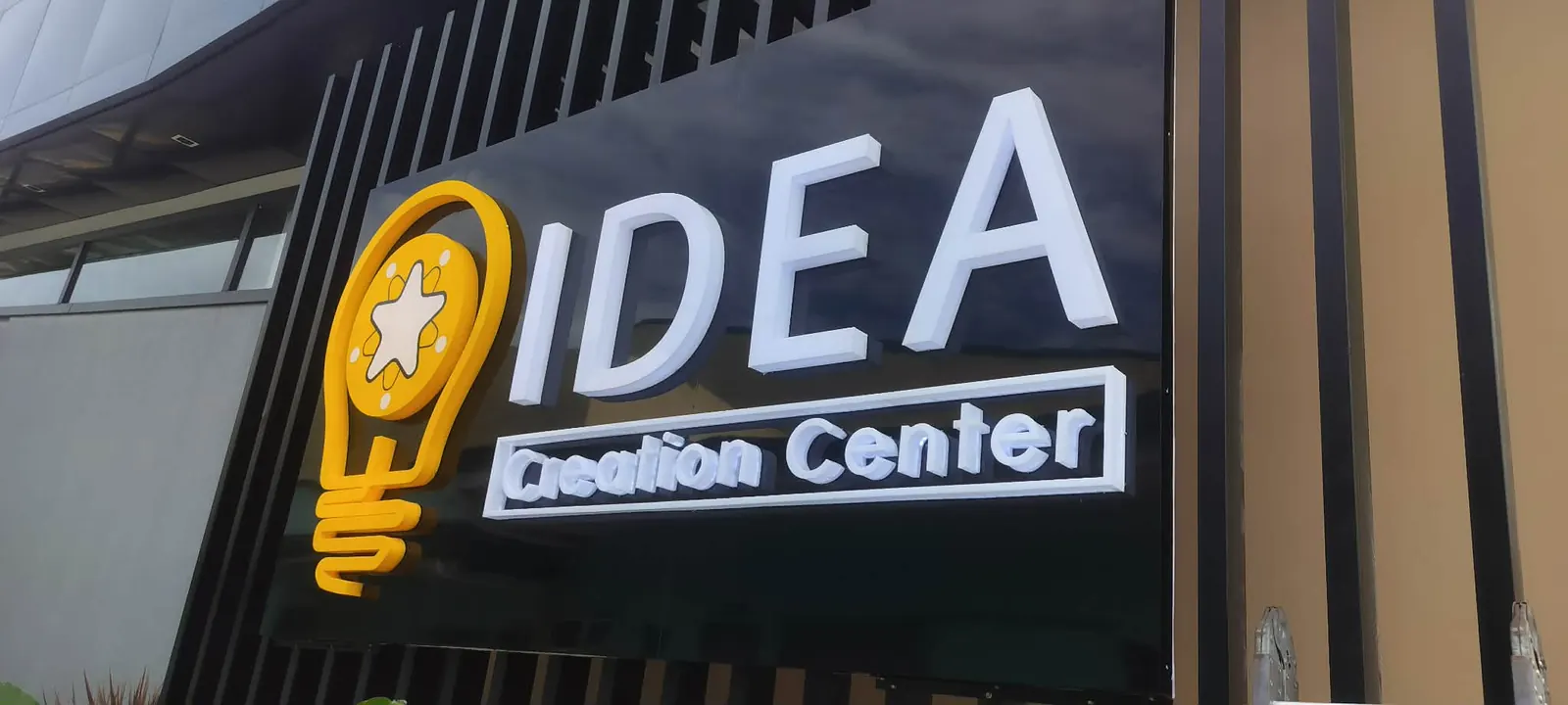 Acrylic & Dimensional Letters